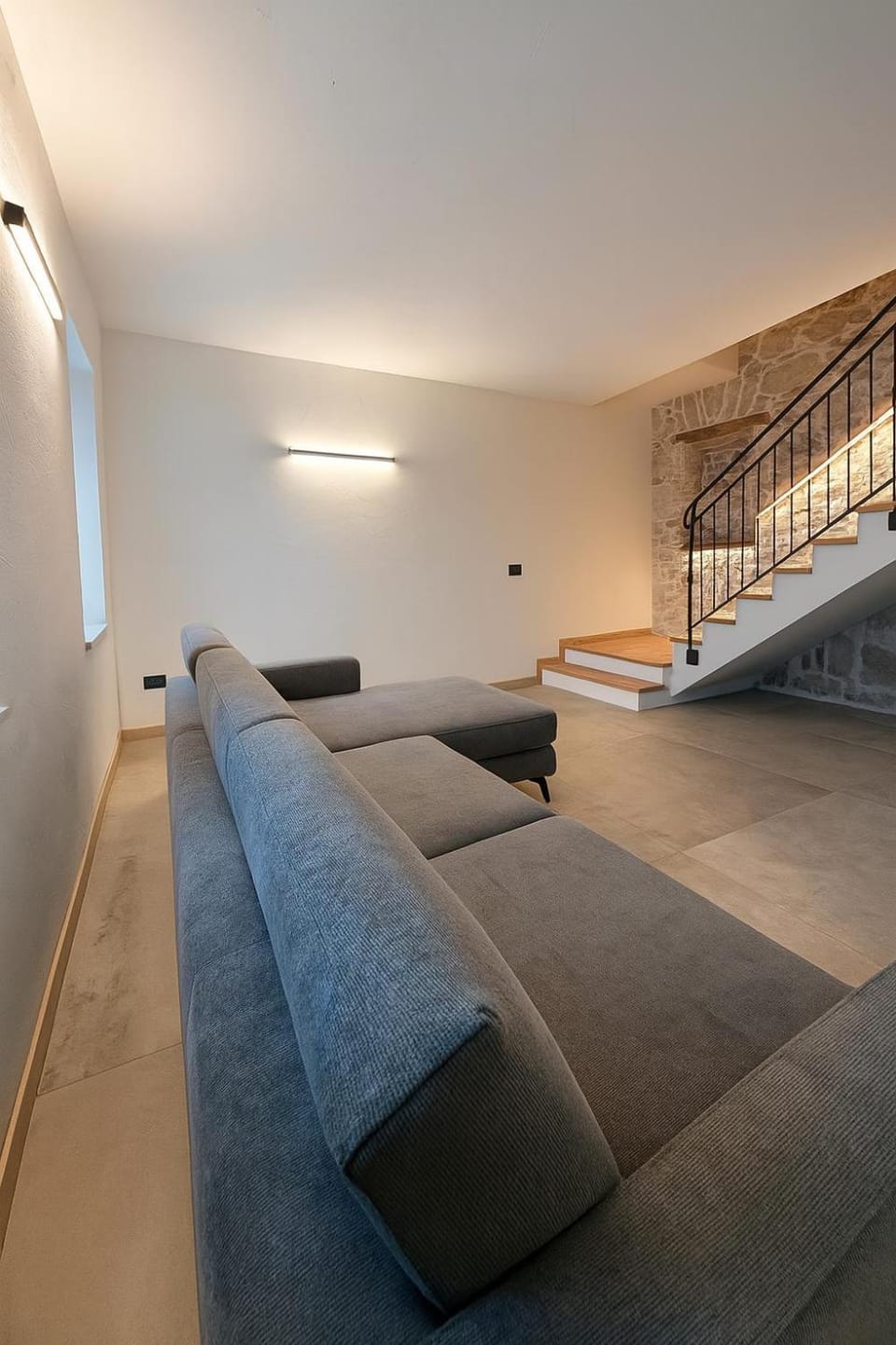 Communal lounge/ TV room, Living room, Seating area