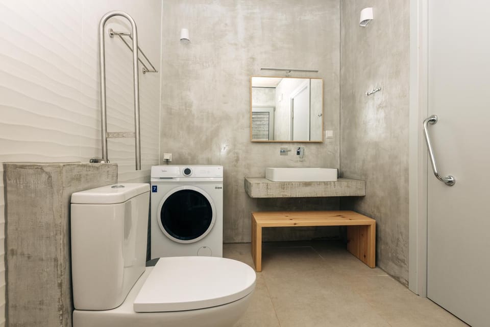 Shower, Toilet, Bathroom, washing machine