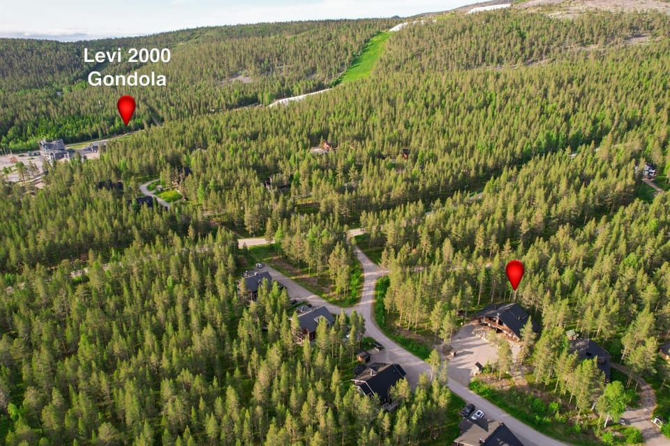 Property building, Neighbourhood, Natural landscape, Activities