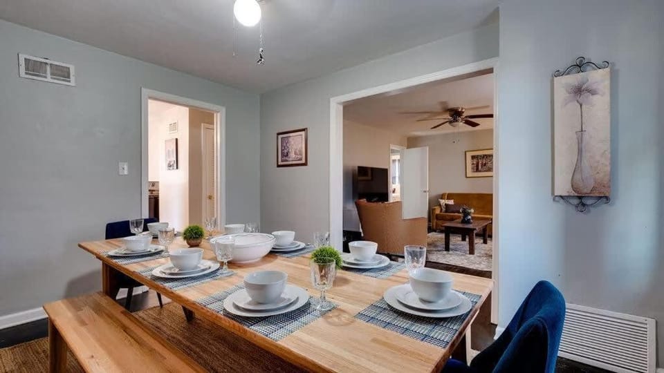 Dock&Volleyball! Near Downtown - Royal Aubergine House in Savannah