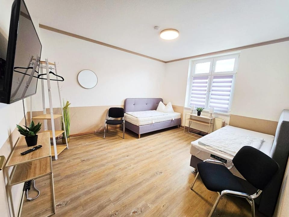FeWo 5 Personen, Nähe Bahnhof, WLAN,Balkon Apartment in Saxony-Anhalt, Germany