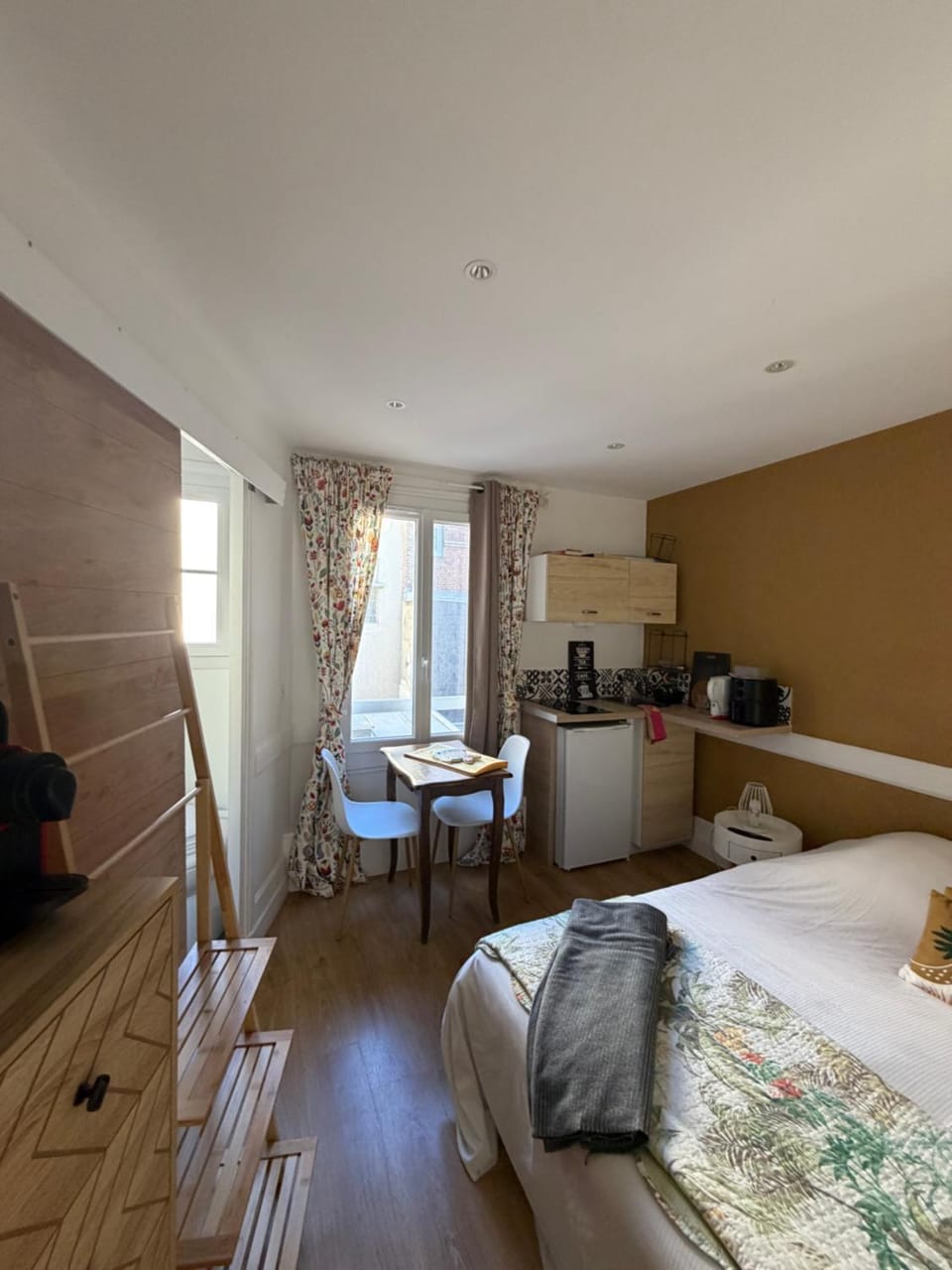 Home St. Germain Apartment in Deauville