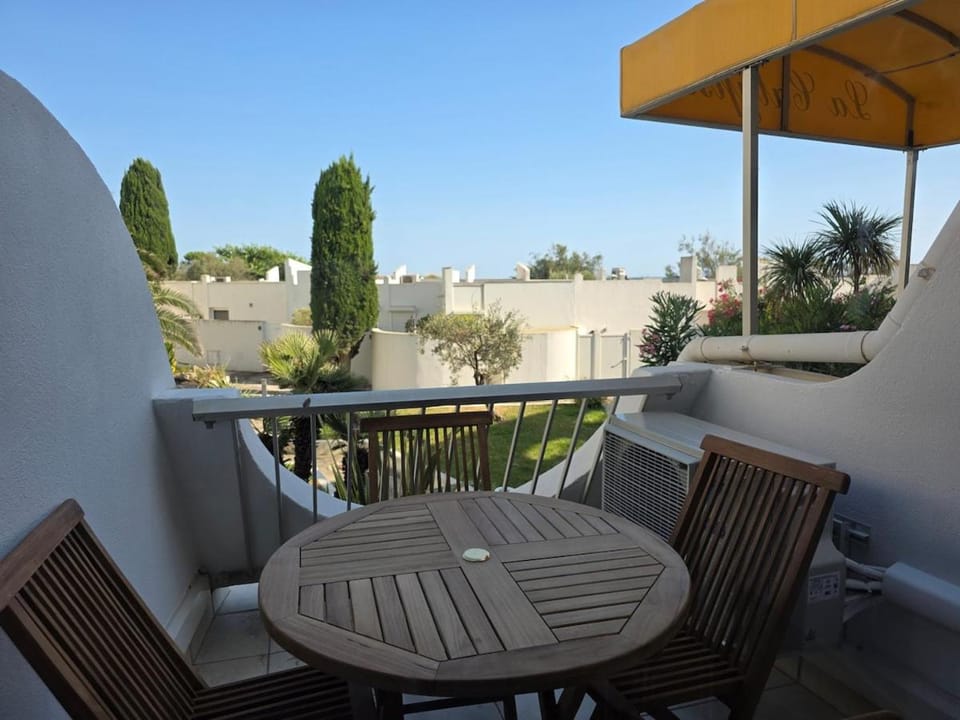 L Instant Mer Bord de Plage Piscine Clim Parking Apartment in La Grande-Motte