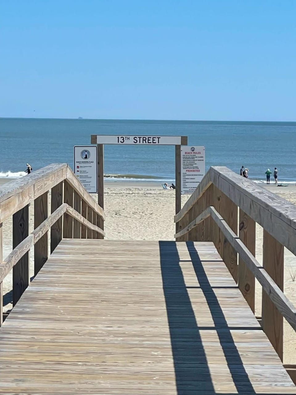 Steps to the Beach! Flamingle in Fushia, Unit B Apartment in Tybee Island