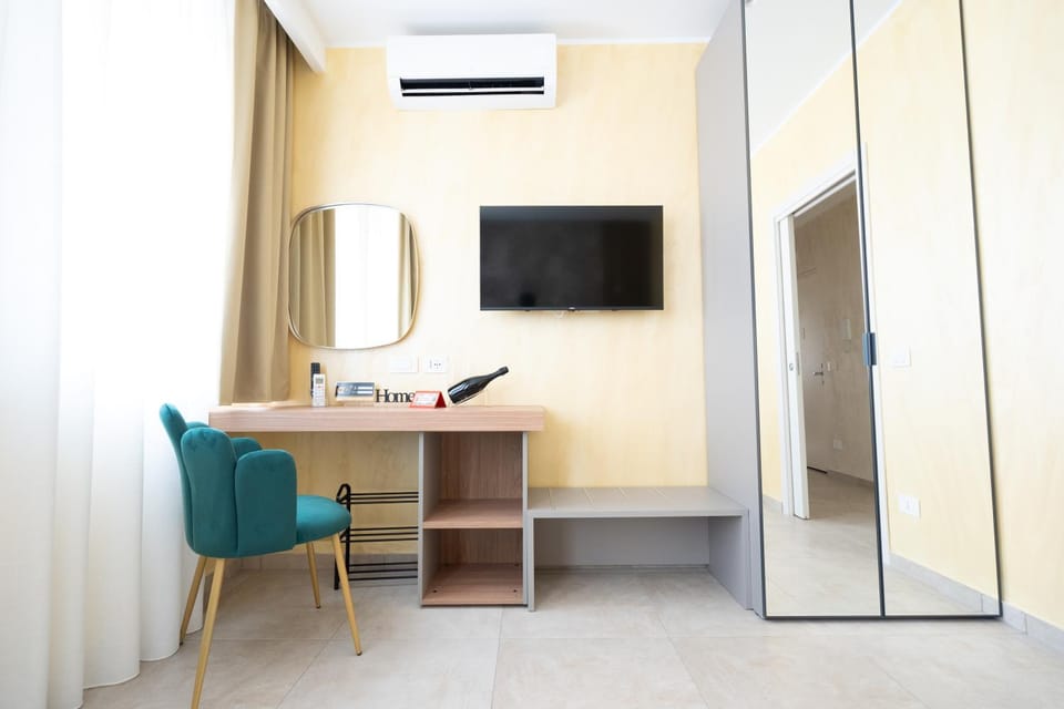 TV and multimedia, air conditioner