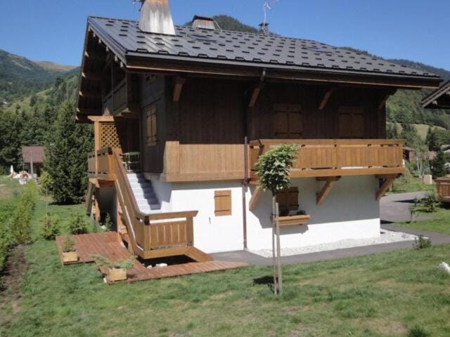 Property building, Garden