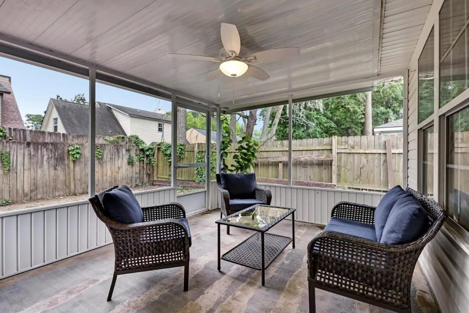 Patio, Seating area