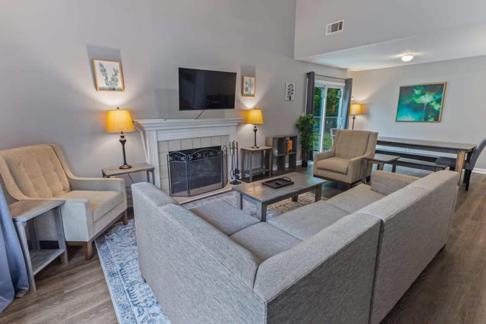 Living room, Seating area