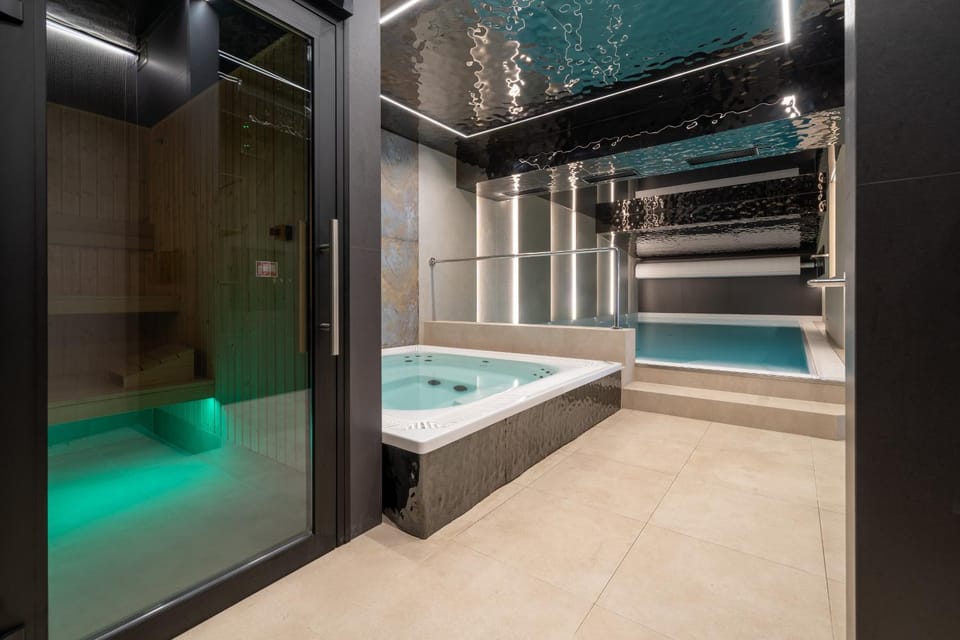 Hot Tub, Spa and wellness centre/facilities, Pool view, Swimming pool