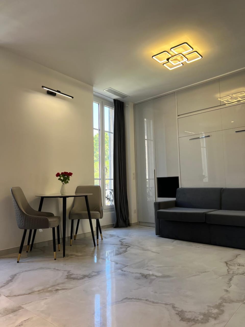 Grand Studio Luxe Apartment in Nice
