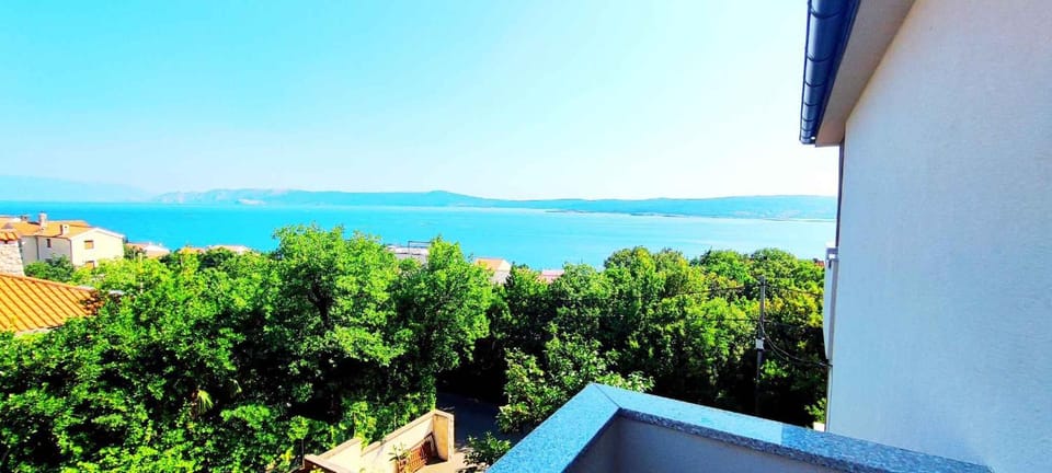 Nearby landmark, Summer, Balcony/Terrace