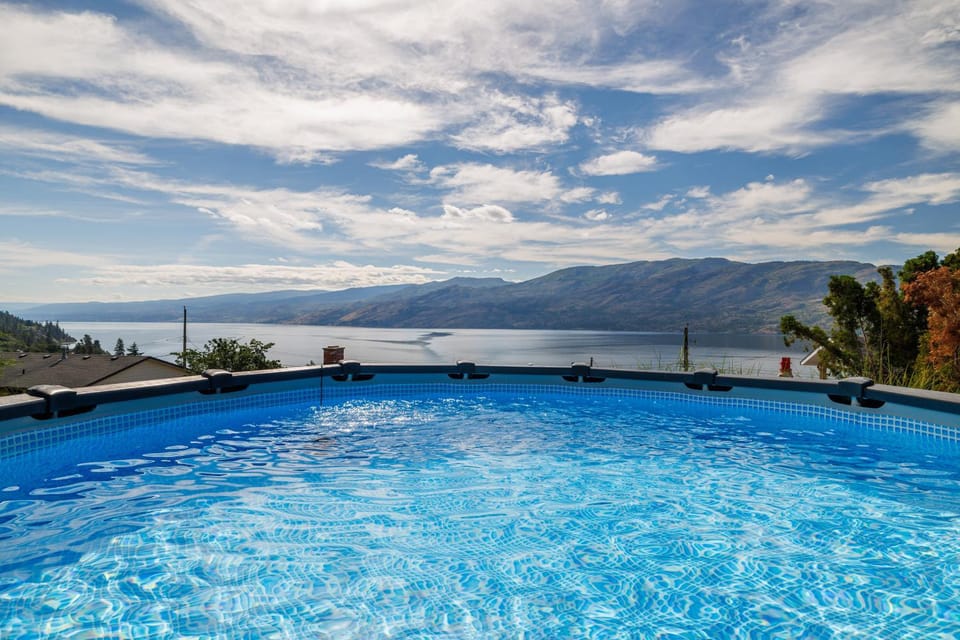 Lake View and Private Pool at Khaluna Lake House House in Peachland