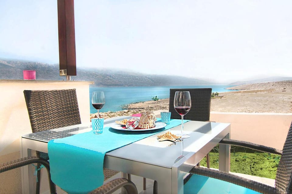 Food and drinks, Sea view, Sea view