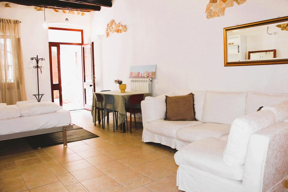 Bed, Living room, Seating area, Bedroom, air conditioner