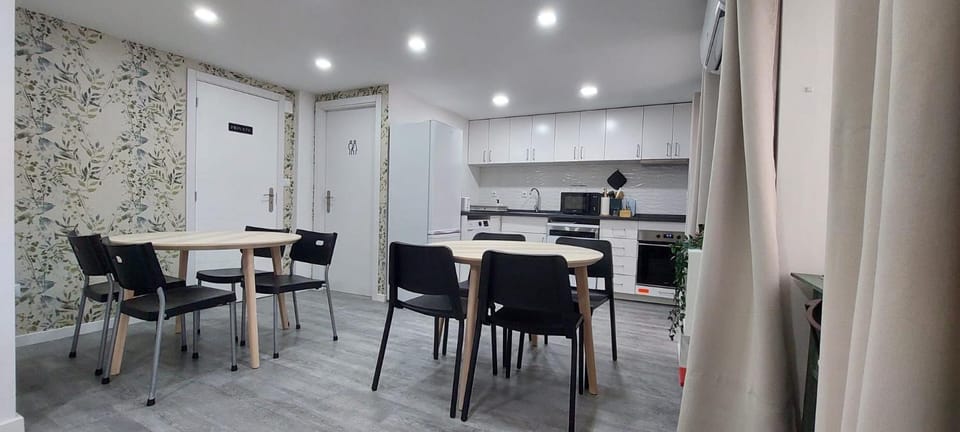 Kitchen or kitchenette, Dining area, Internal: Not applicable to any particular room