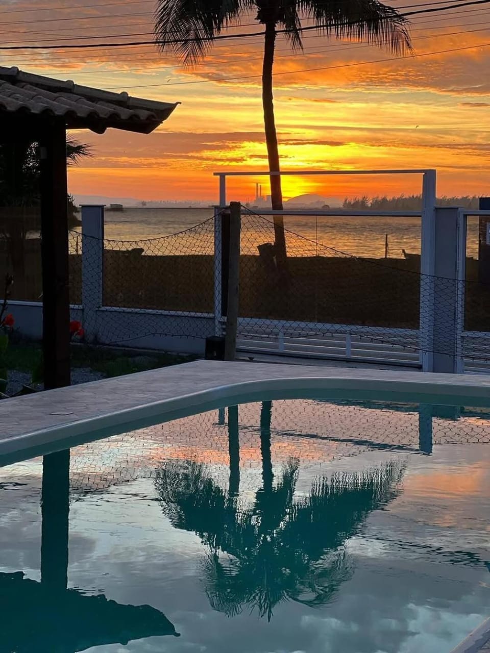 Cantinho Paz e Amor House in São Pedro da Aldeia