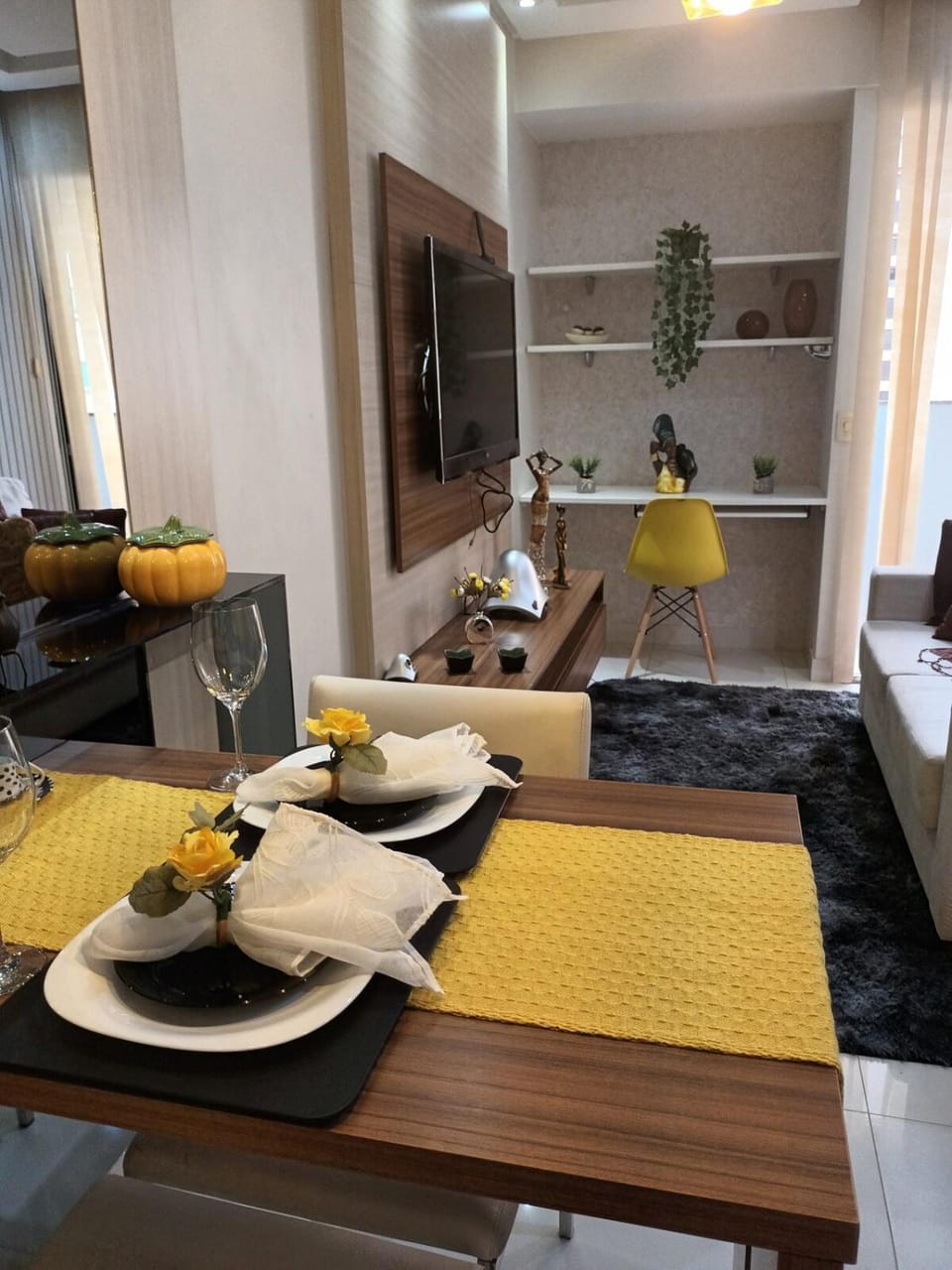 Apto inteiro pertinho do Shopping 1 qto ar cond Apartment in State of Goiás