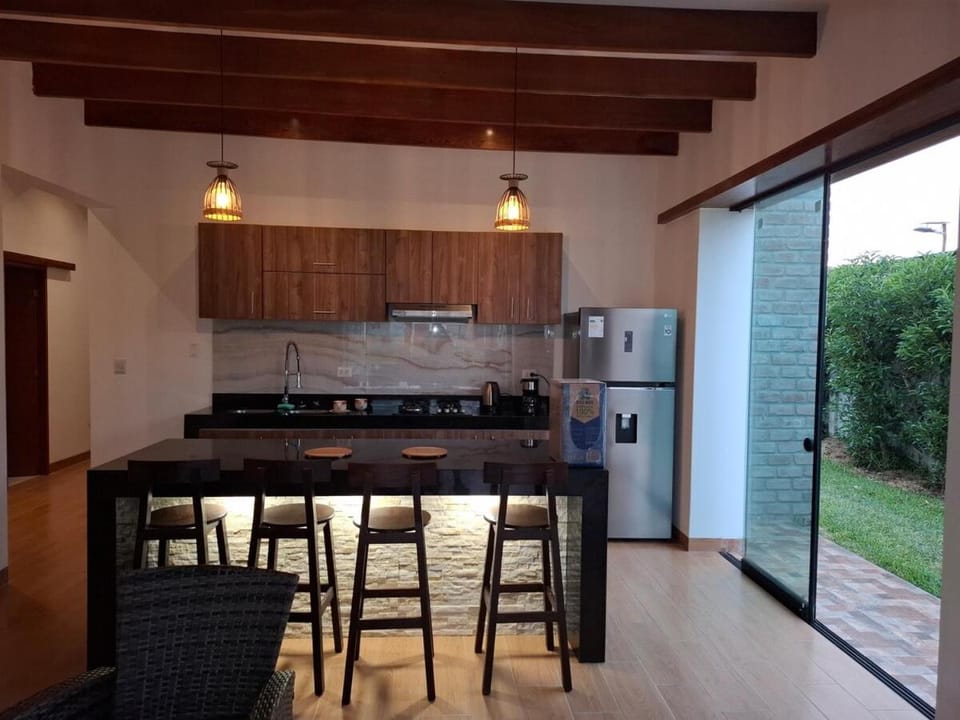 Communal lounge/ TV room, Living room, Dining area, dishwasher, stove