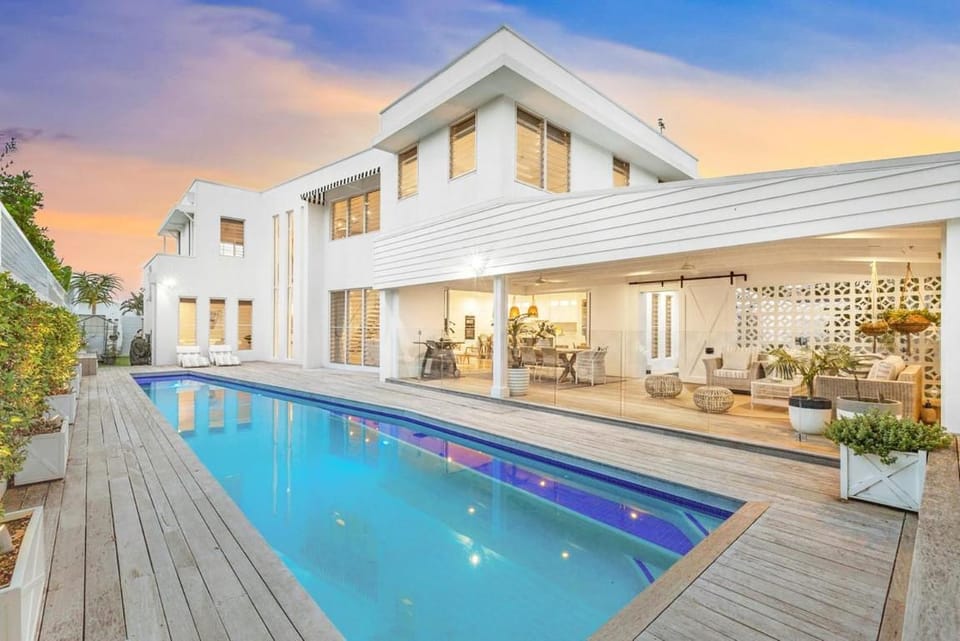 Coastal Luxe - Hampton inspired House in Kingscliff