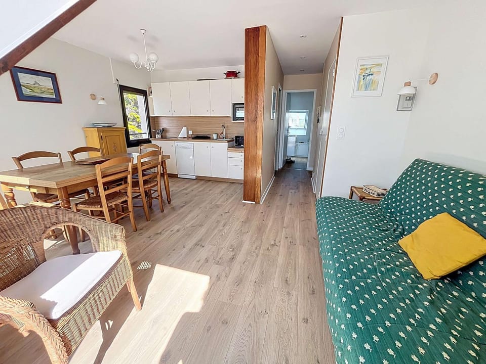 Appartement en bord de mer, 1 chambre, 4 couchages, parking privé - FR-1-361-570 Apartment in Jullouville