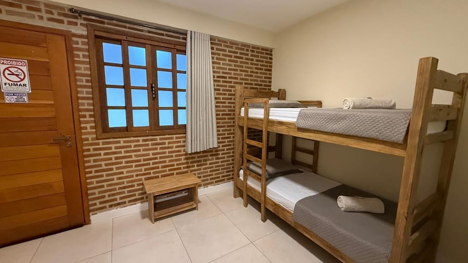 Caminho de Itacoatiara Bed and Breakfast in Niterói