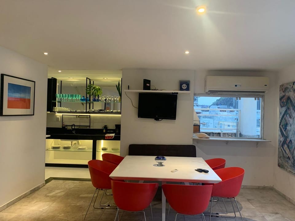 Real Apartments 207 - Cobertura com jacuzzi Copacabana Apartment in Rio de Janeiro