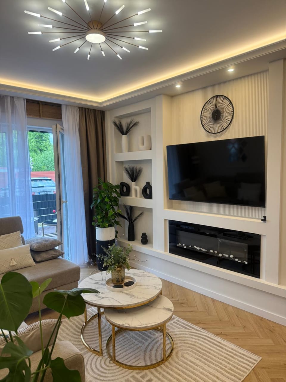 Apartament Anna De Lux z tarasem Zamość-Roztocze Apartment in Poland