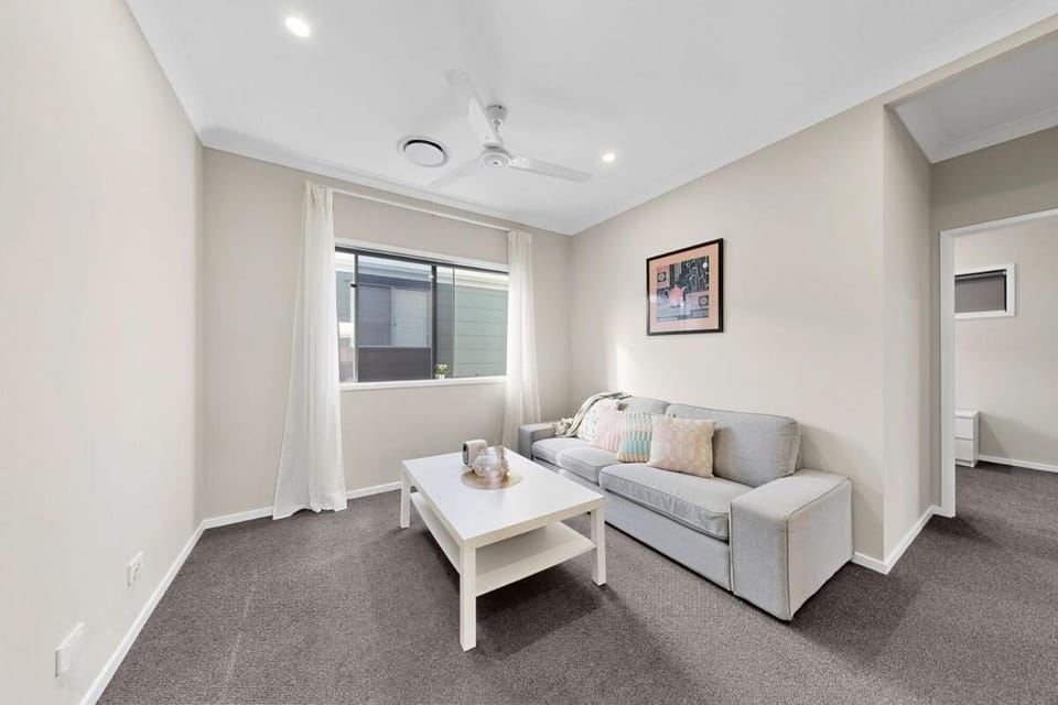 Living room, Photo of the whole room, Seating area