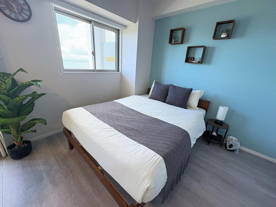 Crest Blue 402-オーシャンフロント! 新築マンション! Apartment in Okinawa Prefecture