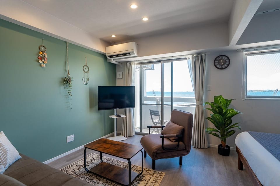 Crest Blue 402-オーシャンフロント! 新築マンション! Apartment in Okinawa Prefecture