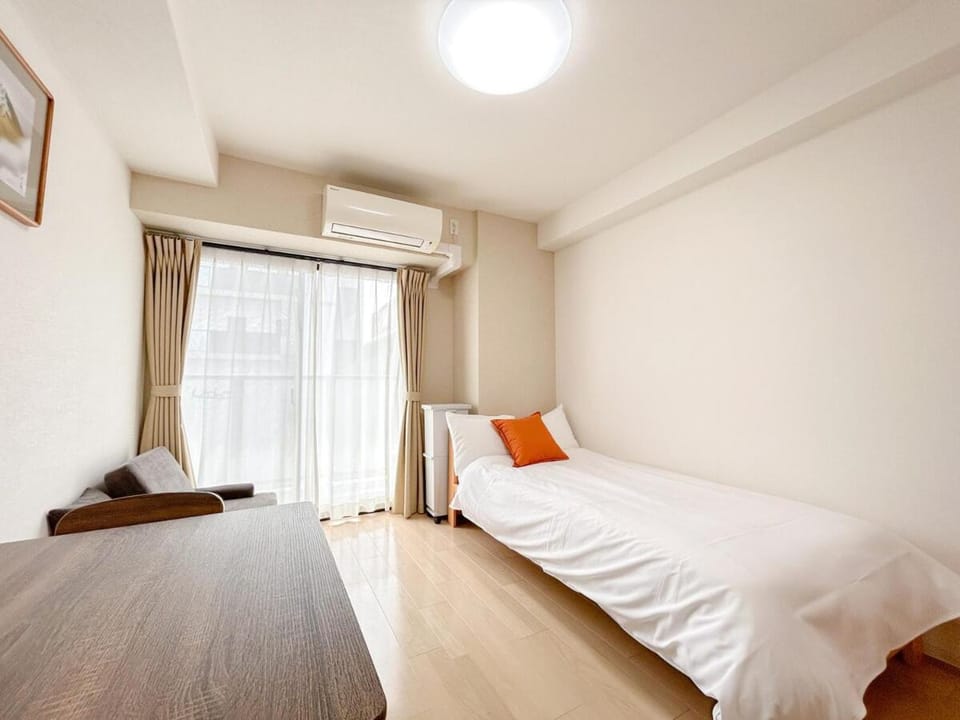 Locanda Shinosaka 601 ロカンダ新大阪 601 Apartment in Osaka