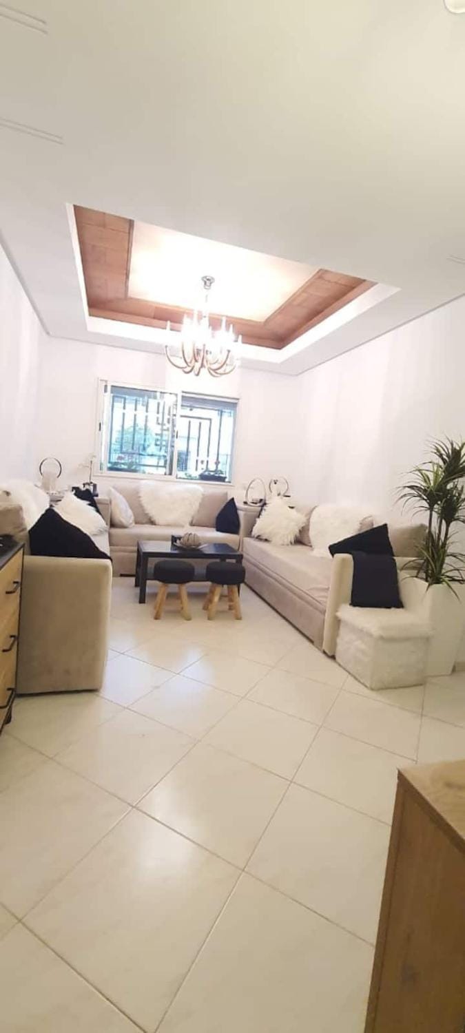 Appartement avec Piscine à Tamaris, Confort, Vue Jardin et Plages à Proximité Apartment in Casablanca-Settat