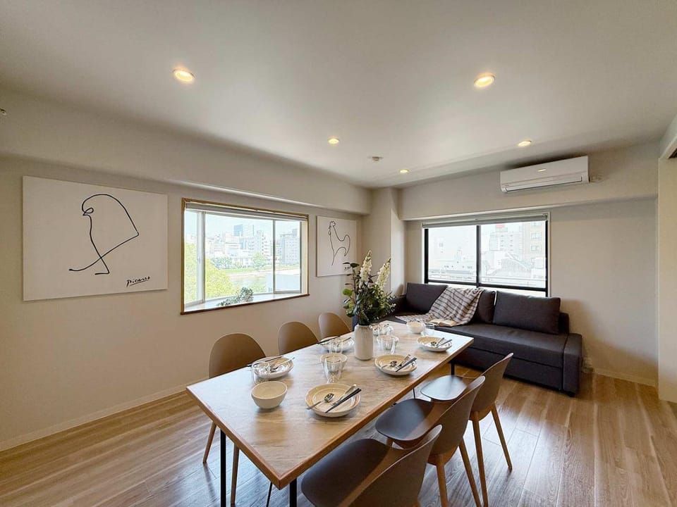 Living room, Dining area