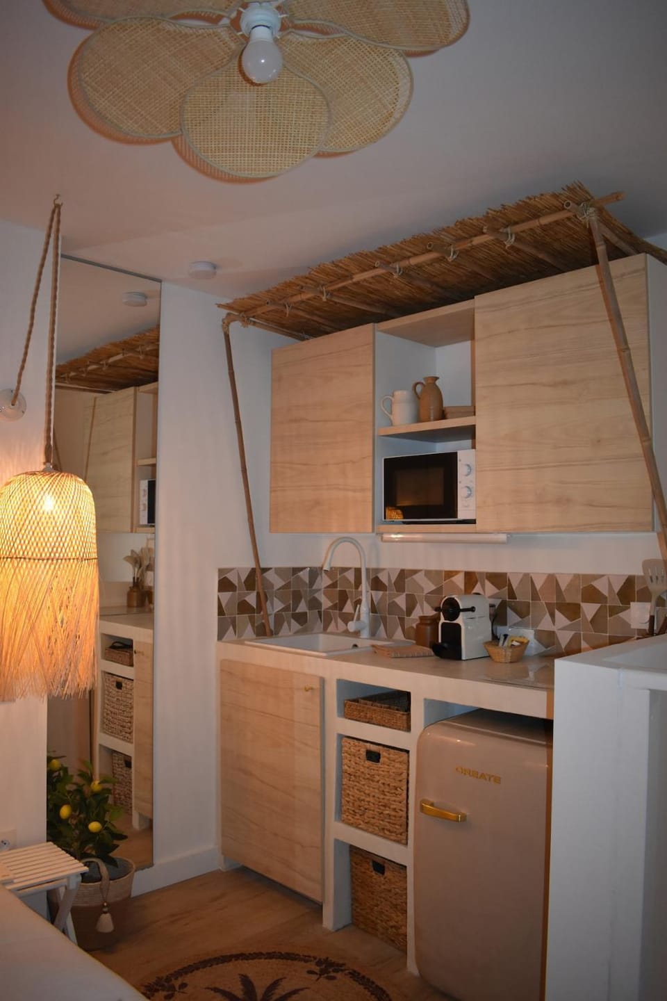 Kitchen or kitchenette