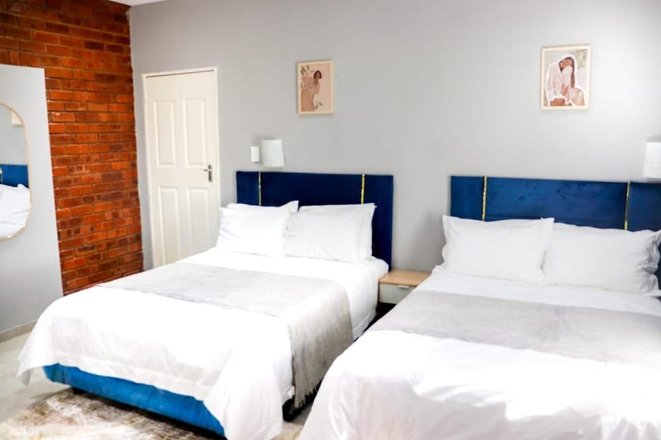 Shower, TV and multimedia, Photo of the whole room, Bedroom, internet
