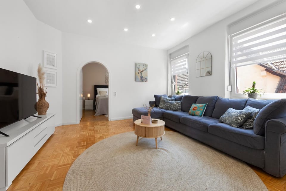 Communal lounge/ TV room, TV and multimedia, Living room, Seating area, Evening entertainment