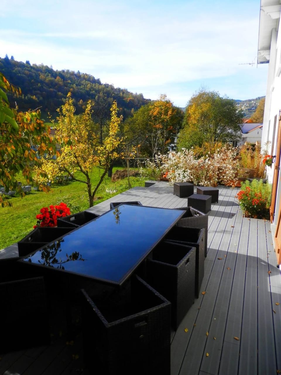 Garden view, Mountain view