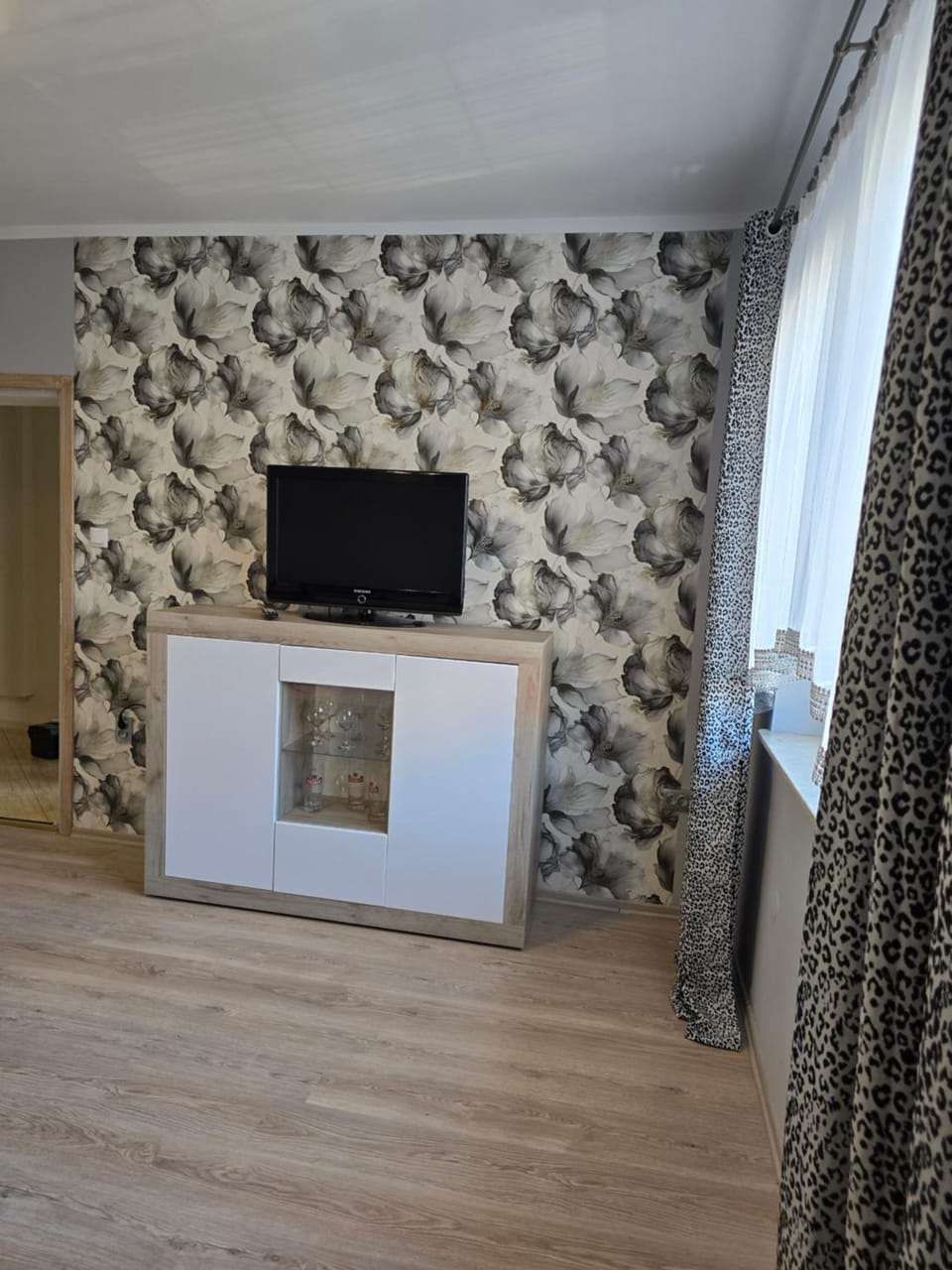 Communal lounge/ TV room, TV and multimedia, Evening entertainment