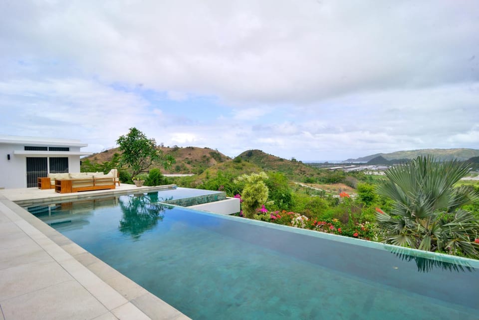Mountain view, Pool view, Sea view, Swimming pool