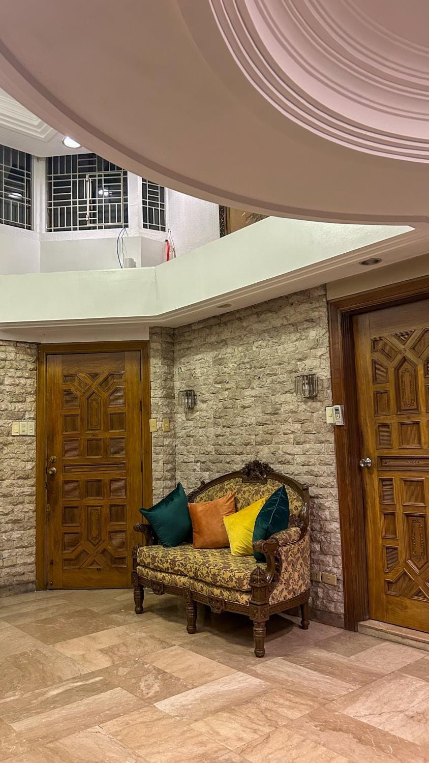 Communal lounge/ TV room
