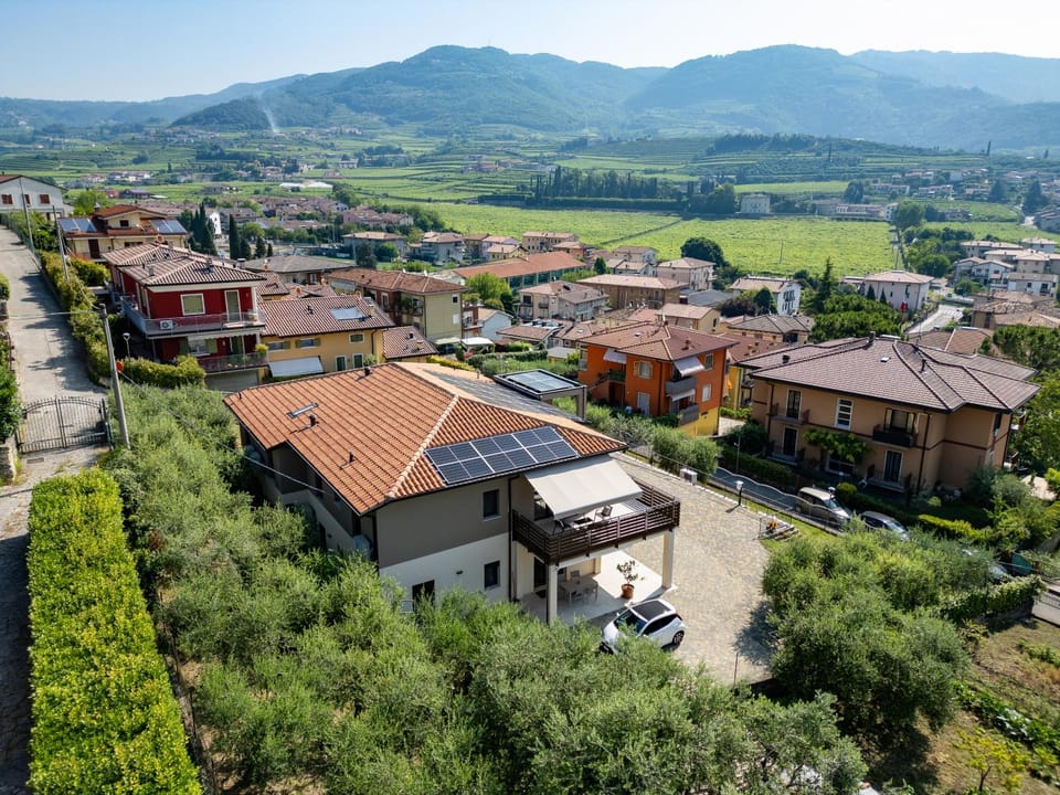 Neighbourhood, Natural landscape, Bird's eye view, Location