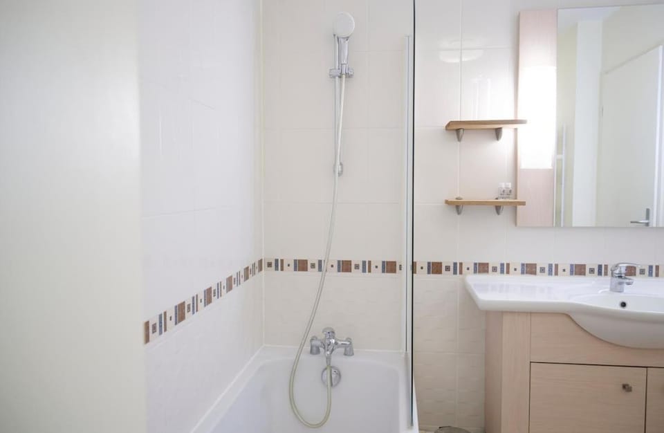 Shower, Bathroom, Bath