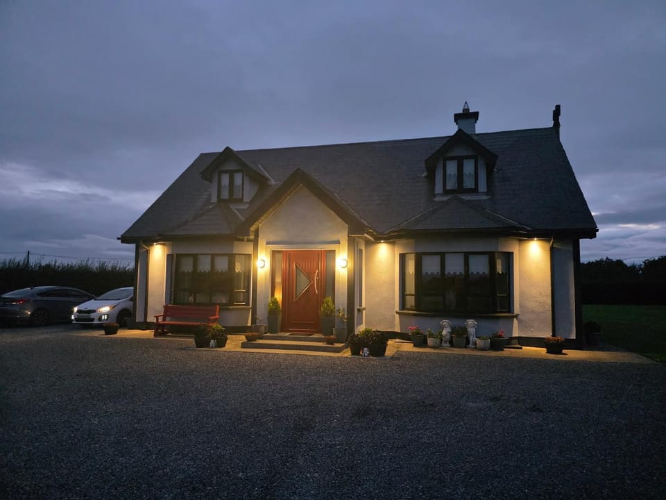 Property building, Night