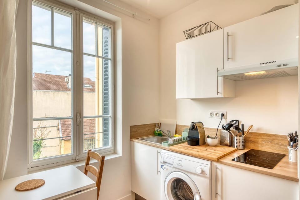 La Suite Urbaine - Grand studio - proche métro B Apartment in Lyon