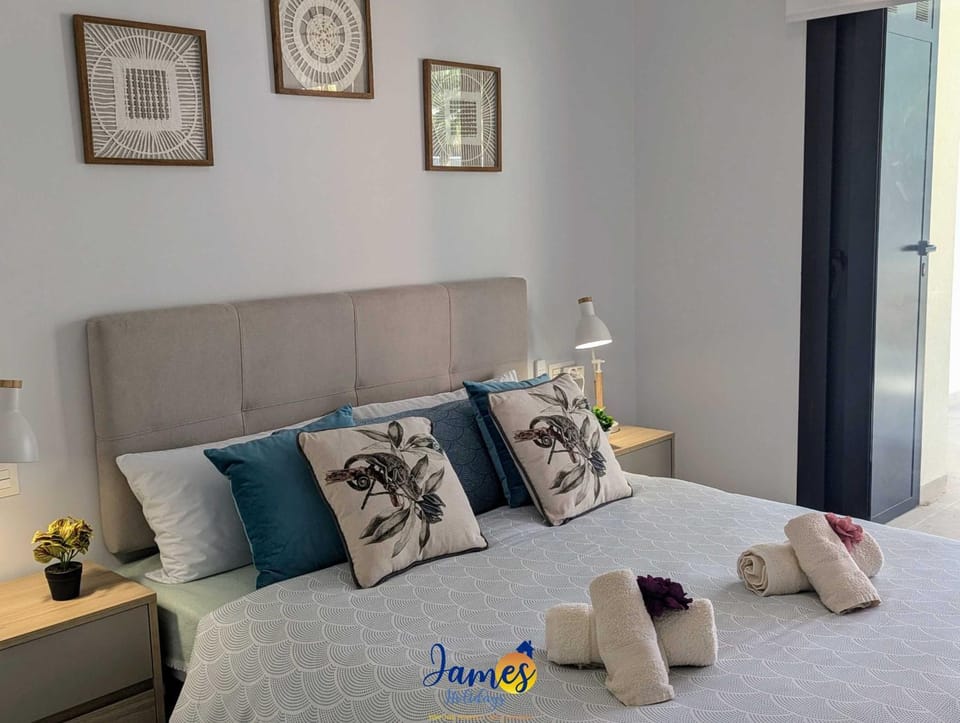 Alfredsi Luxury Poolside Retreat Apt Duly11 Apartment in Vega Baja del Segura