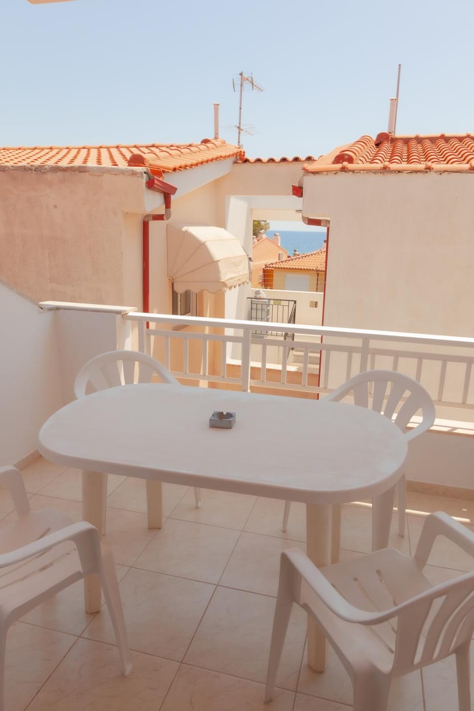 Day, View (from property/room), Balcony/Terrace, Dining area