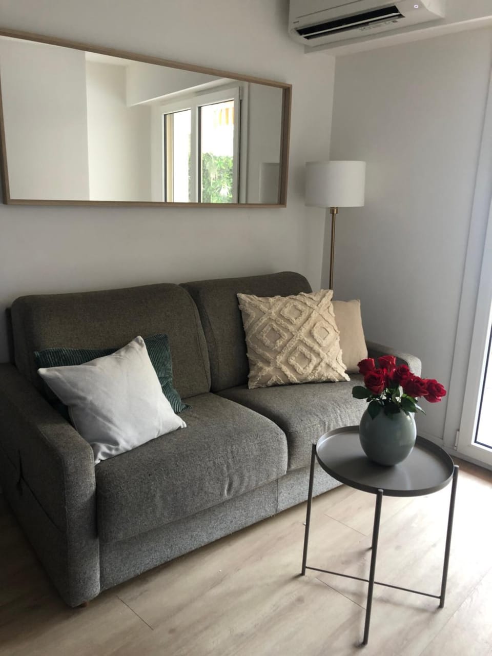Living room, Decorative detail