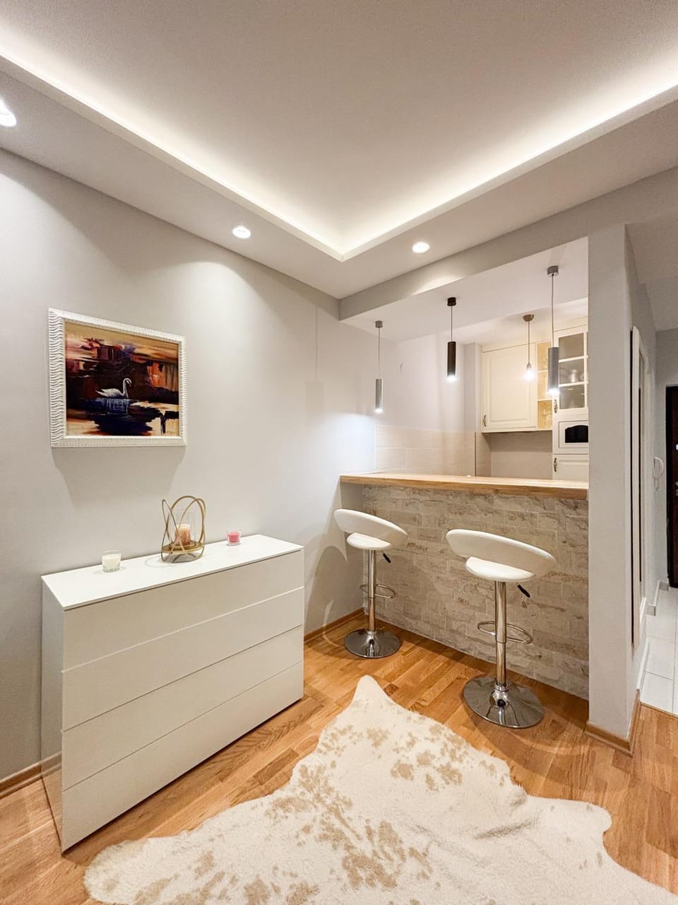 Kitchen or kitchenette, Living room, Seating area