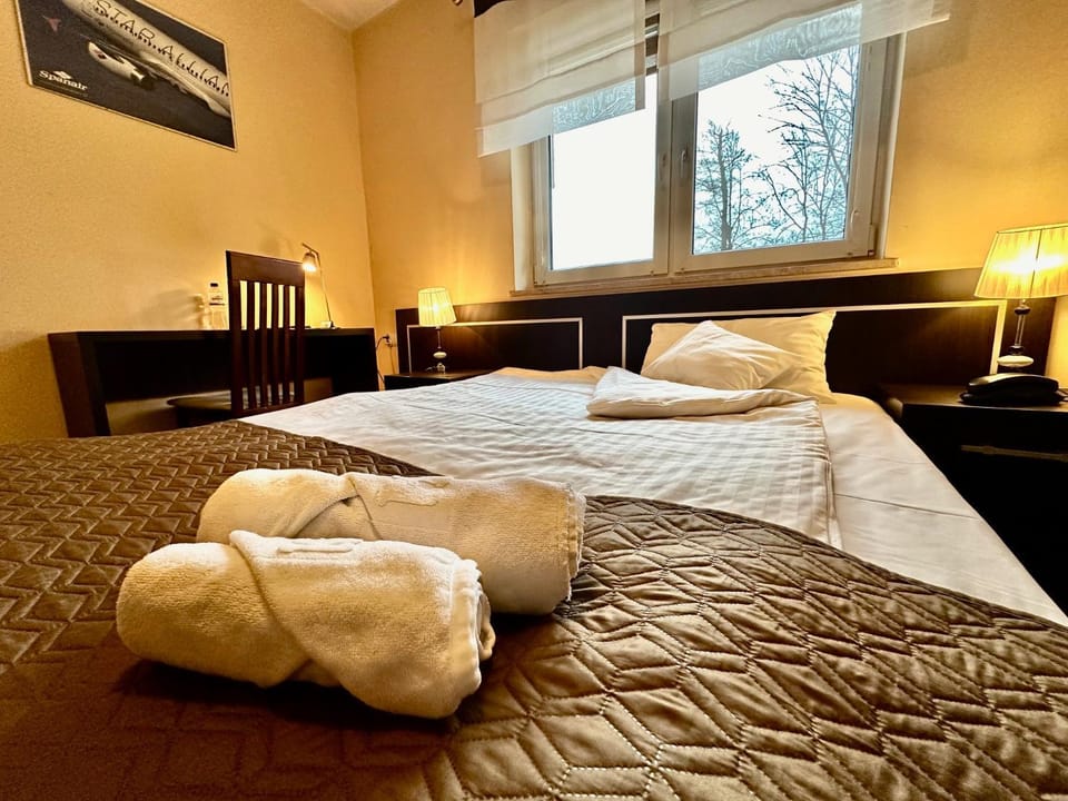 Hotel Pod Dębami Hotel in Greater Poland Voivodeship
