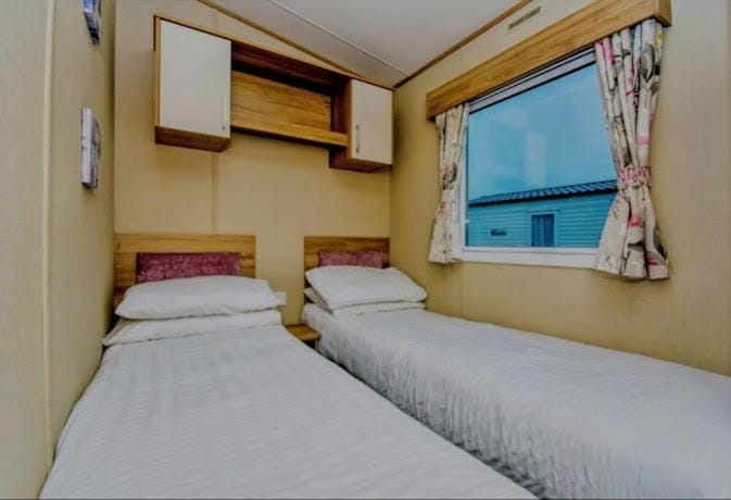 Kazs hot tub retreat Campground/ 
RV Resort in Tattershall